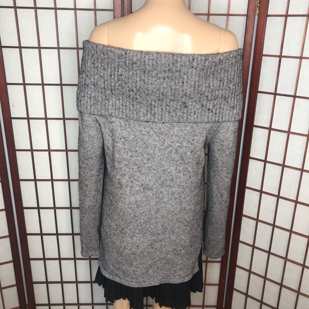 UGG Rhodyn Angora Grey Sweater Women’s L - Picture 5 of 8